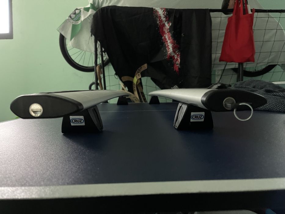 Conjuntos de Barras para calhas Longitudinais Thule+CRUZ ‘como novos’