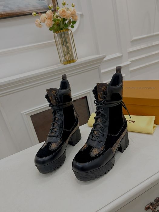 Louis Vuitton Chelsea Boots – Skórzane botki pokazowe 2025