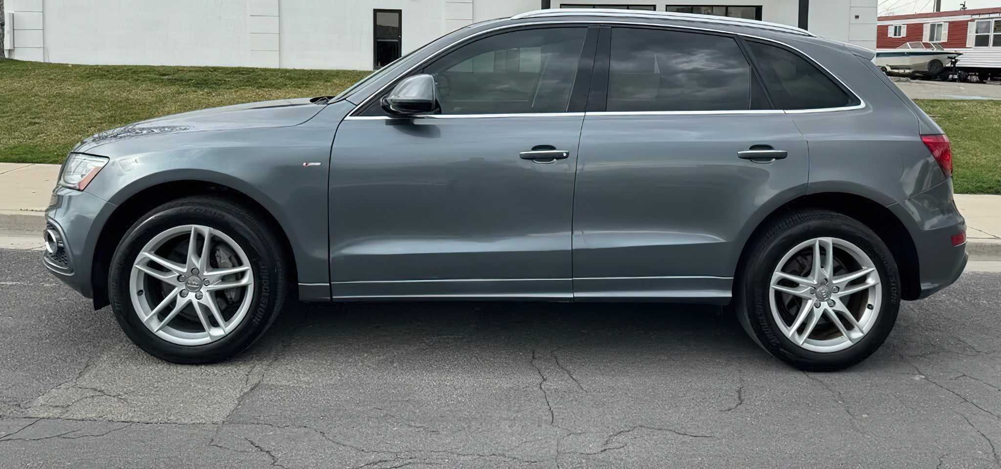 Audi Q5 2016 Gray