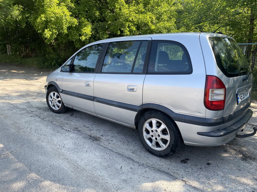 Продам Opel zafira