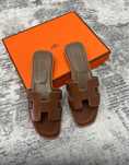 Hermes chinelos