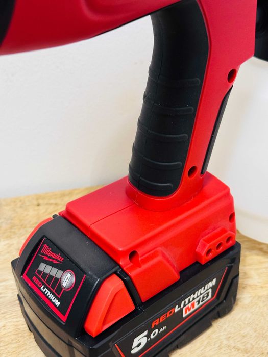 Pistolet natryskowy NA BUDOWE do zwilżania betonu na aku milwaukee