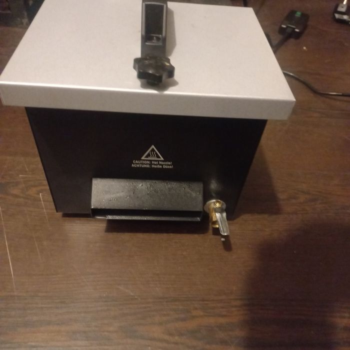 Máquina de fumo  semi nova