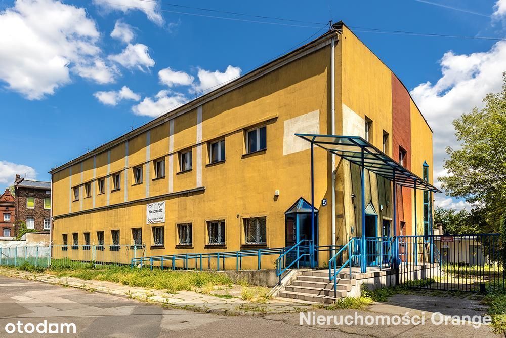 Budynek pod mieszkania, 6 km od centrum Katowic.