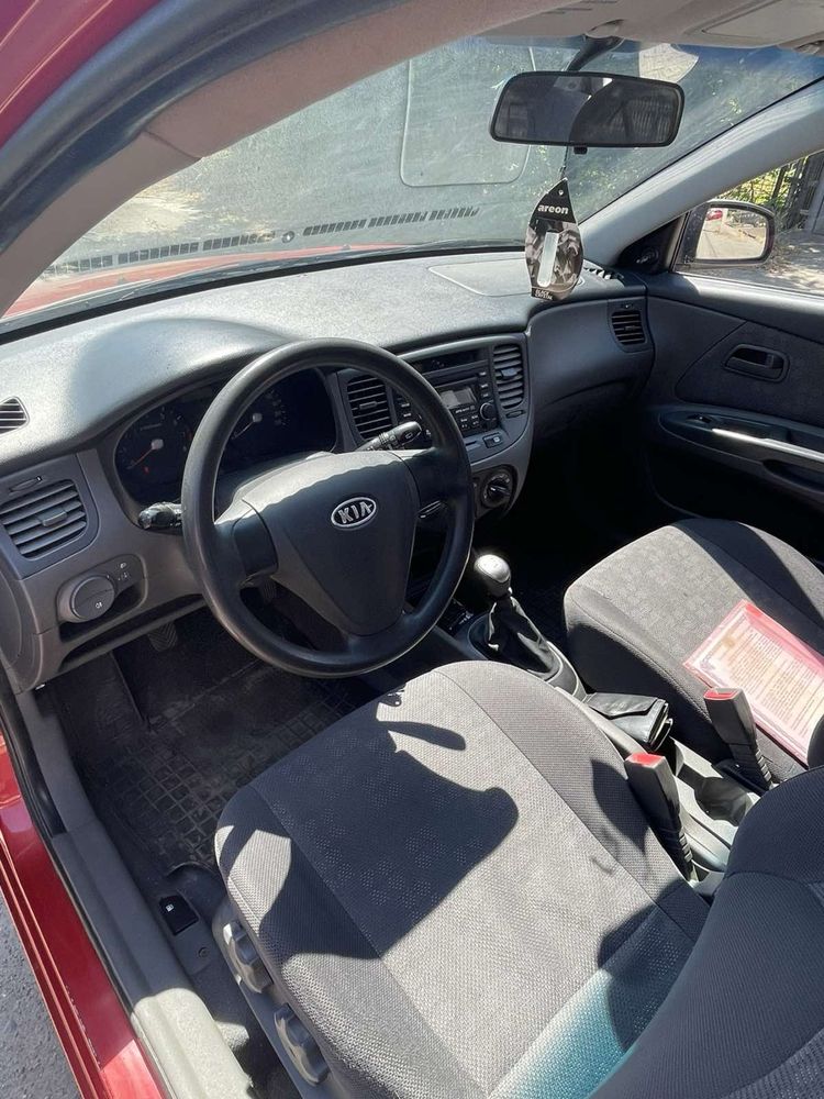 Продам Kia Rio в отличном состоянии