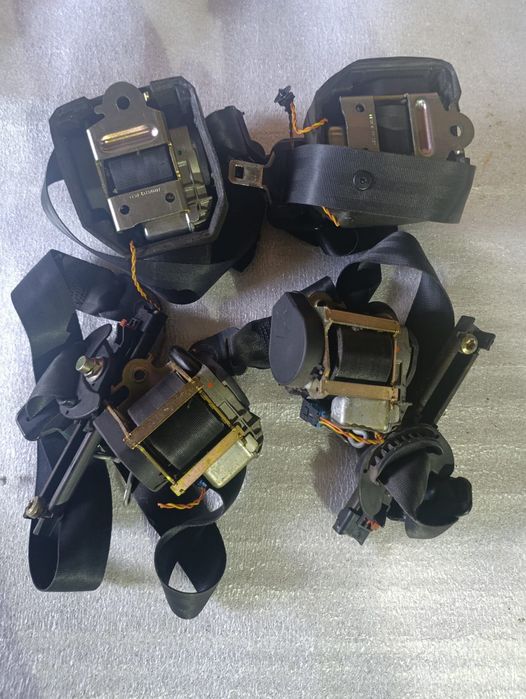 Ремні безпеки Пежо 407sw/peugeot