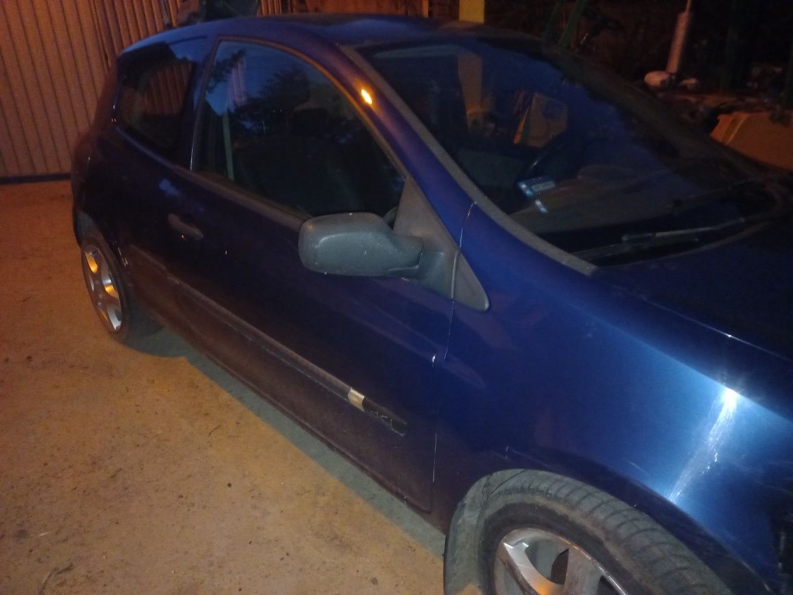Części renault clio 3 klapa lampy zderzak drzwi silnik skrzynia felgi