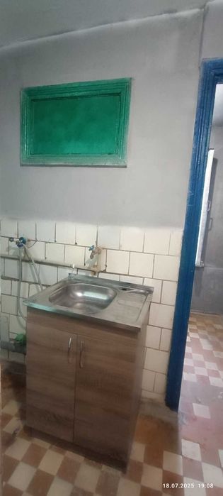 Здається кімната в гуртожитку по вул. Київській