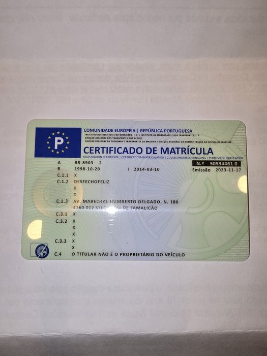 Reboque em bom estado geral
