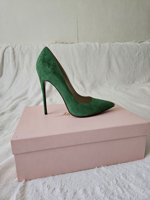 Туфлі нові зеленого кольору