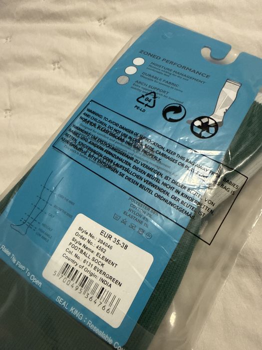 Spotowe skarpietki do pilki 35-38 Element