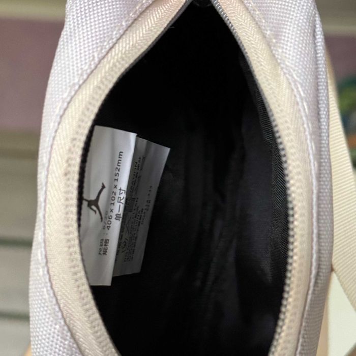 Cумка Jordan Paris Saint Germain. Месенджер Jordan PSG.