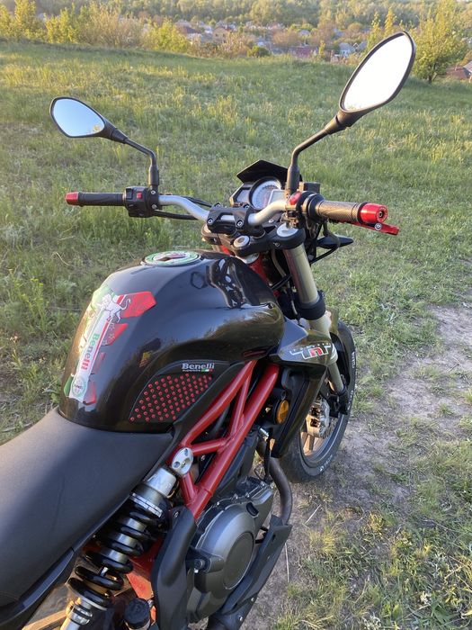 Продам Benelli TNT 300