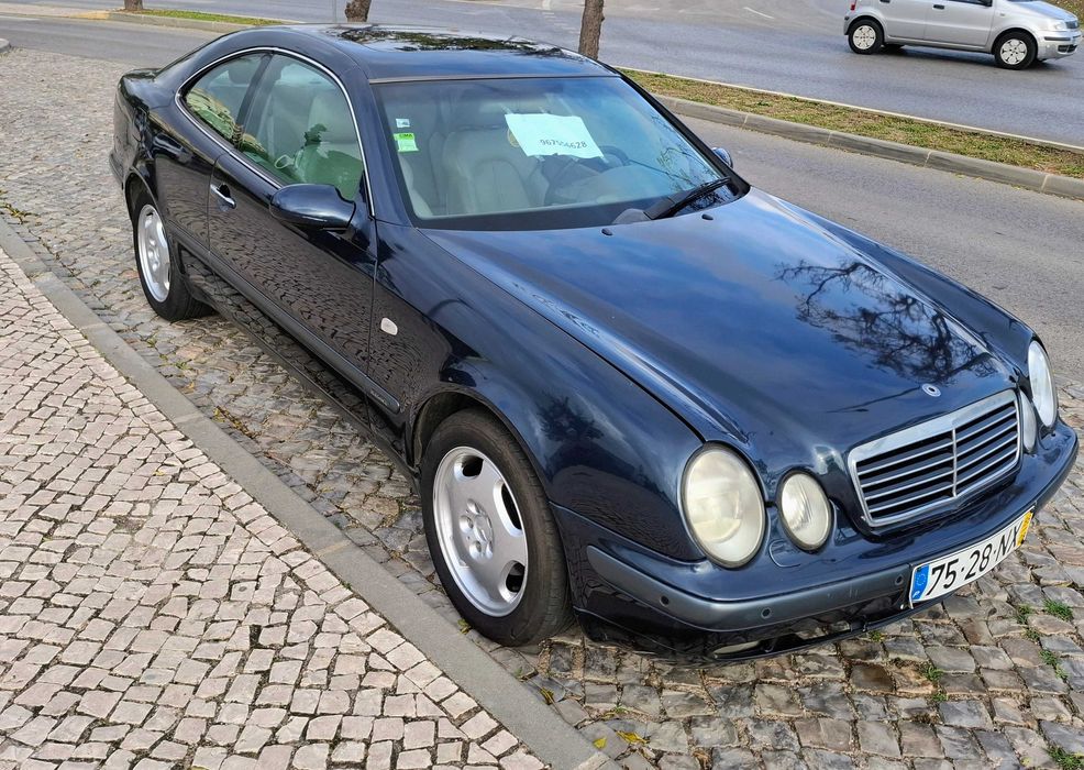 Mercedez com poucos quilómetros