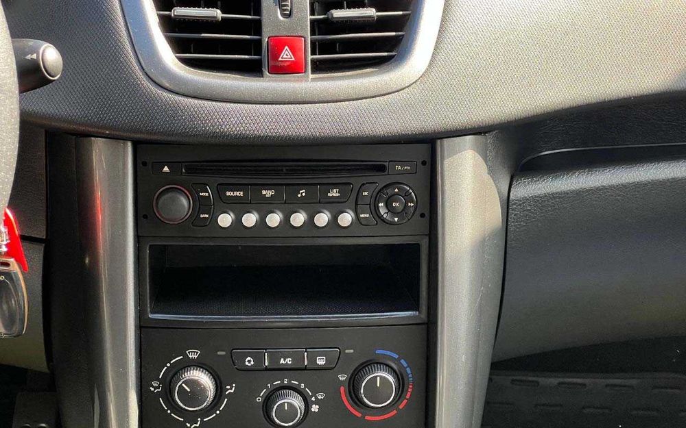 Peugeot 207 2010