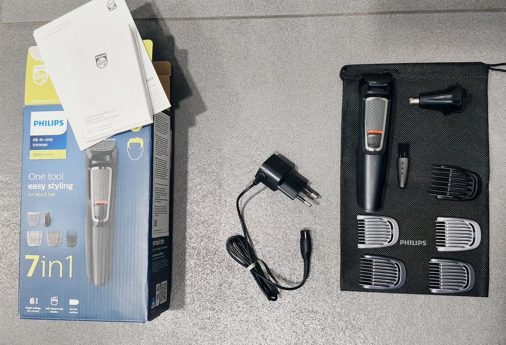 Philips Multigroom Series 3000

model 7 w 1