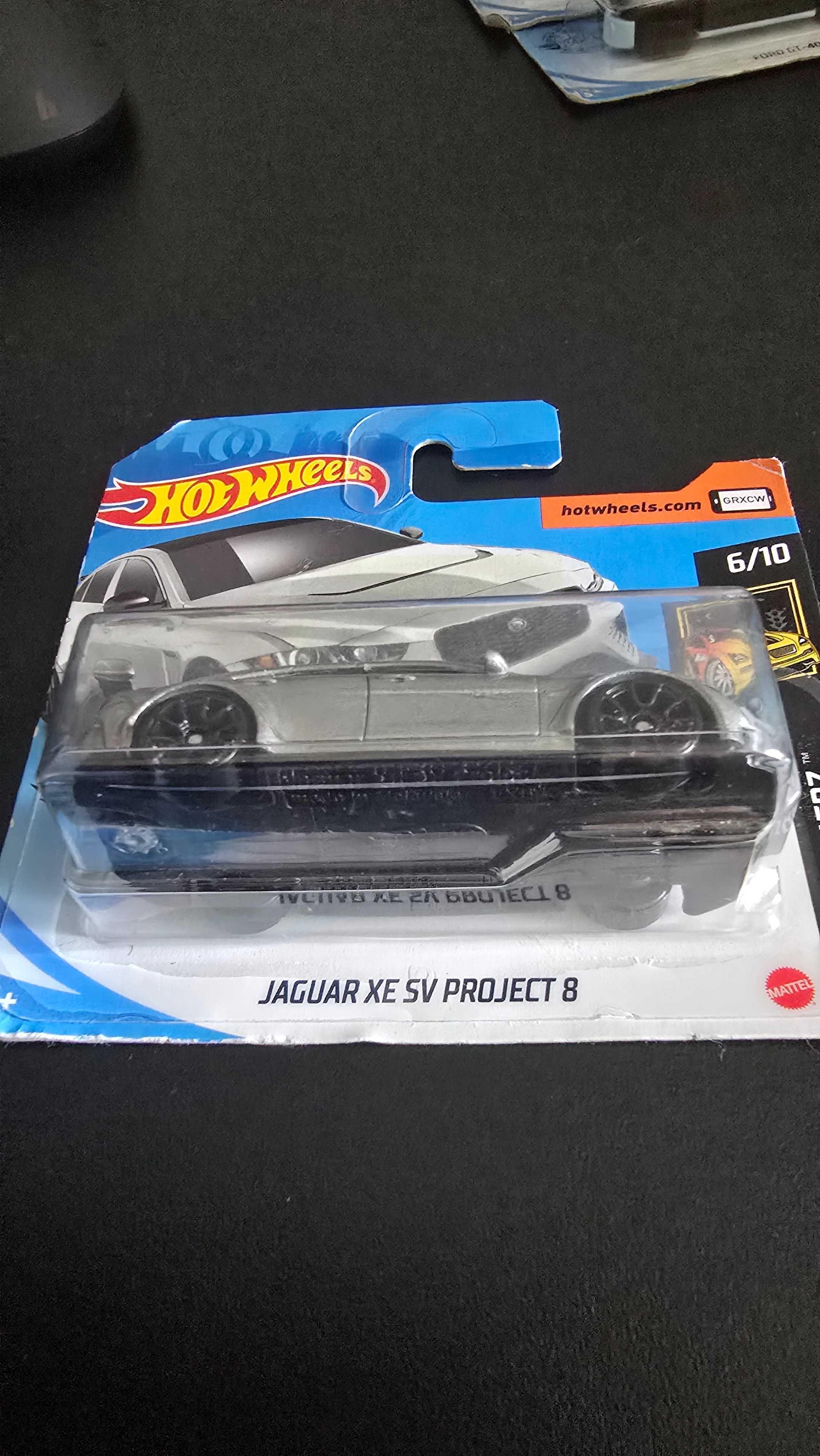 Hot wheels Jaguar xe sv project 8