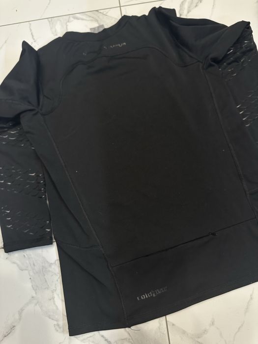 Продам термо костюм under armour