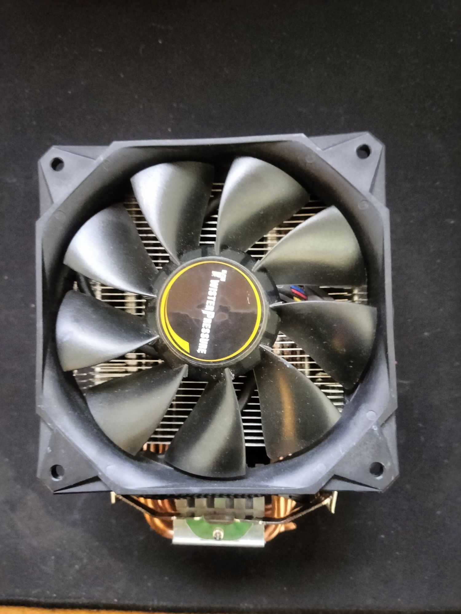 Cooler 5 HeatPipes com Enermax Fan