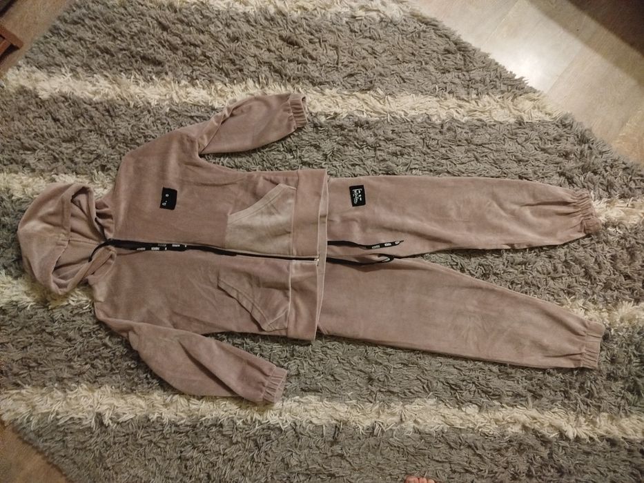 Велюровий костюм