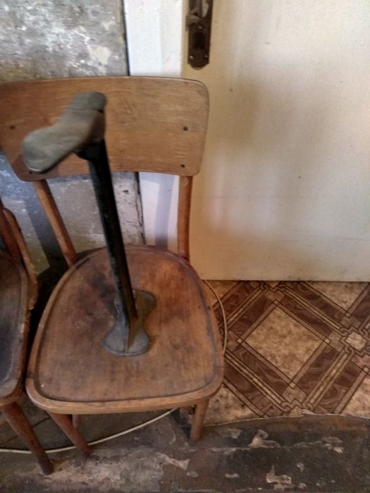 Продаётся железная подставка для обуви