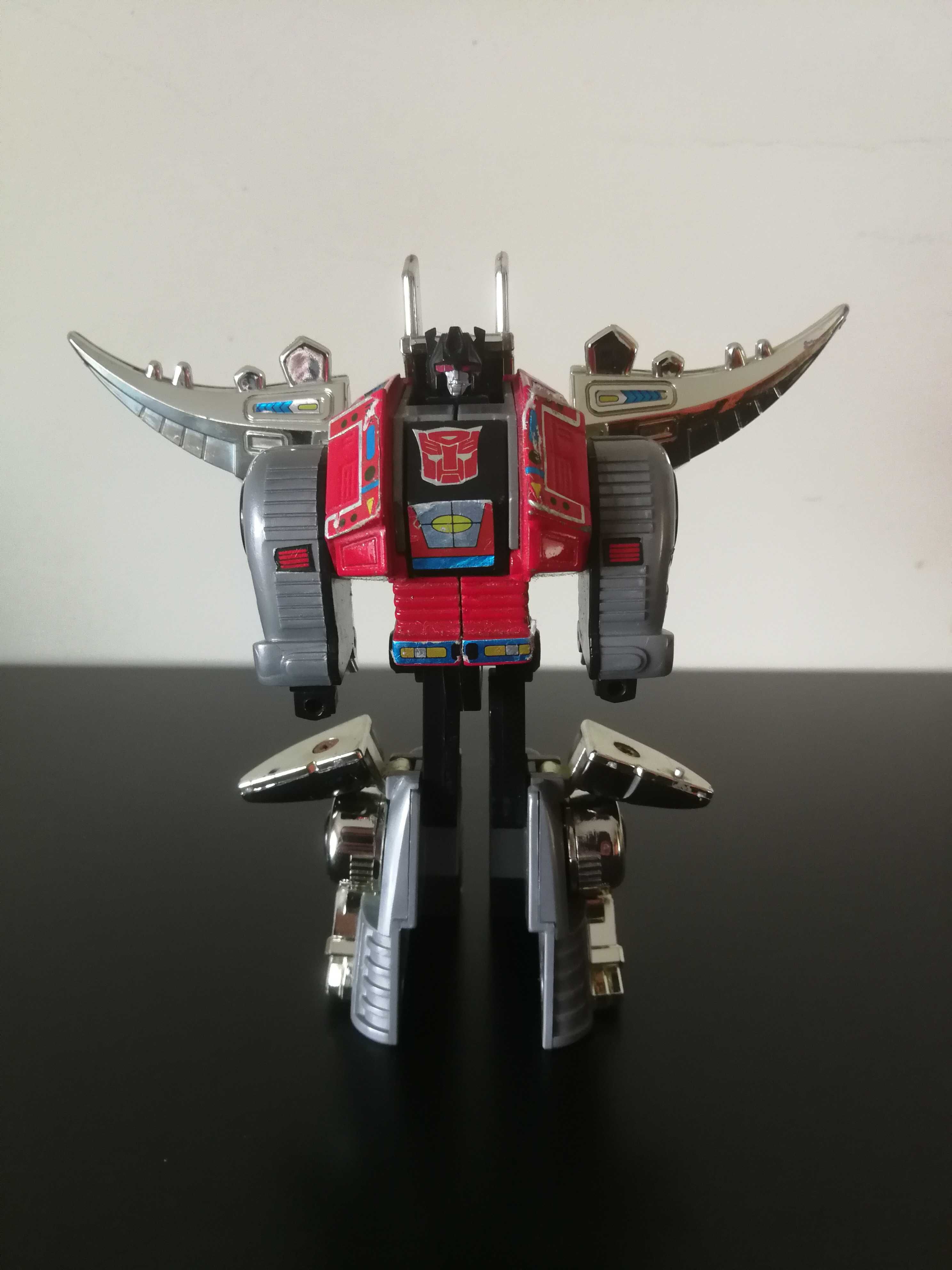 Figura Transformers G1 Dinobot Snarl de 1984