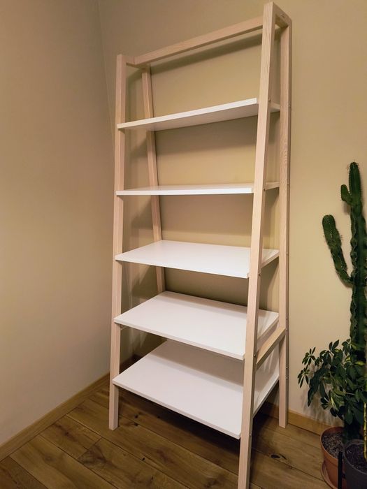 Mebel regał Vox spot