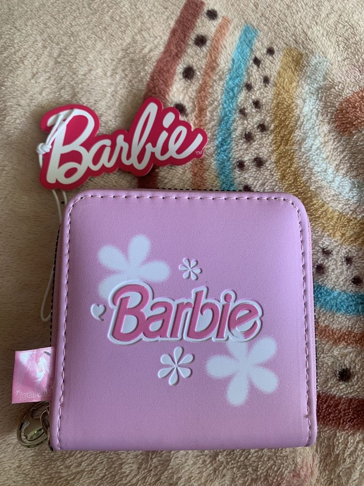 Nowy portfel Barbie różowy najmodniejszy w tym sezonie