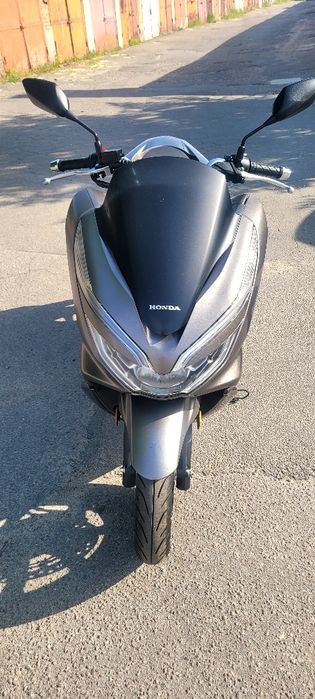 Продам скутер Honda PCX- 150 2019 року!