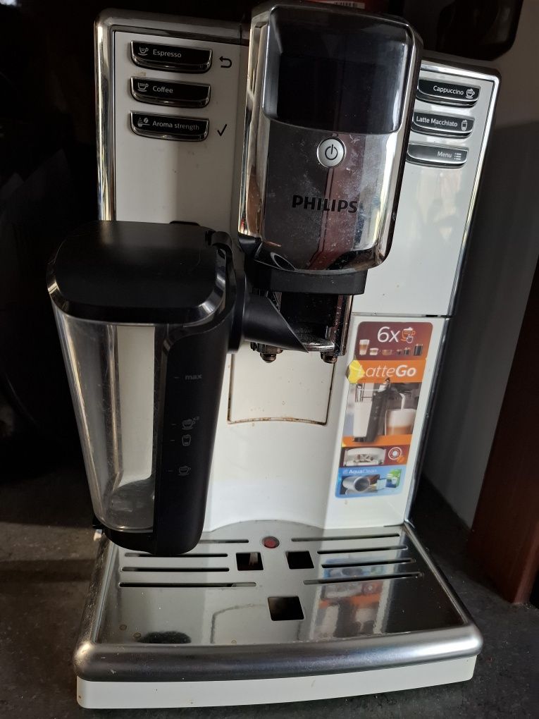 Ekspres philips latte go
