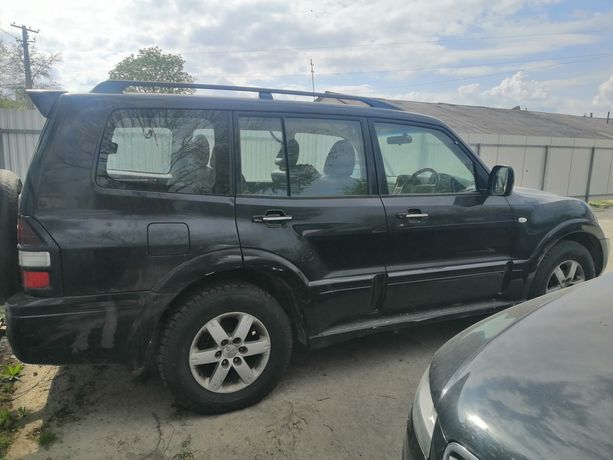 Телевізор Mitsubishi Pajero Wagon 3 3.2 2006року Розборка  АКПП панель