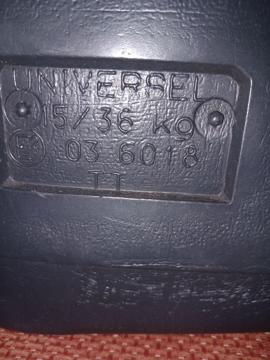 Cadeira de mesa para criança