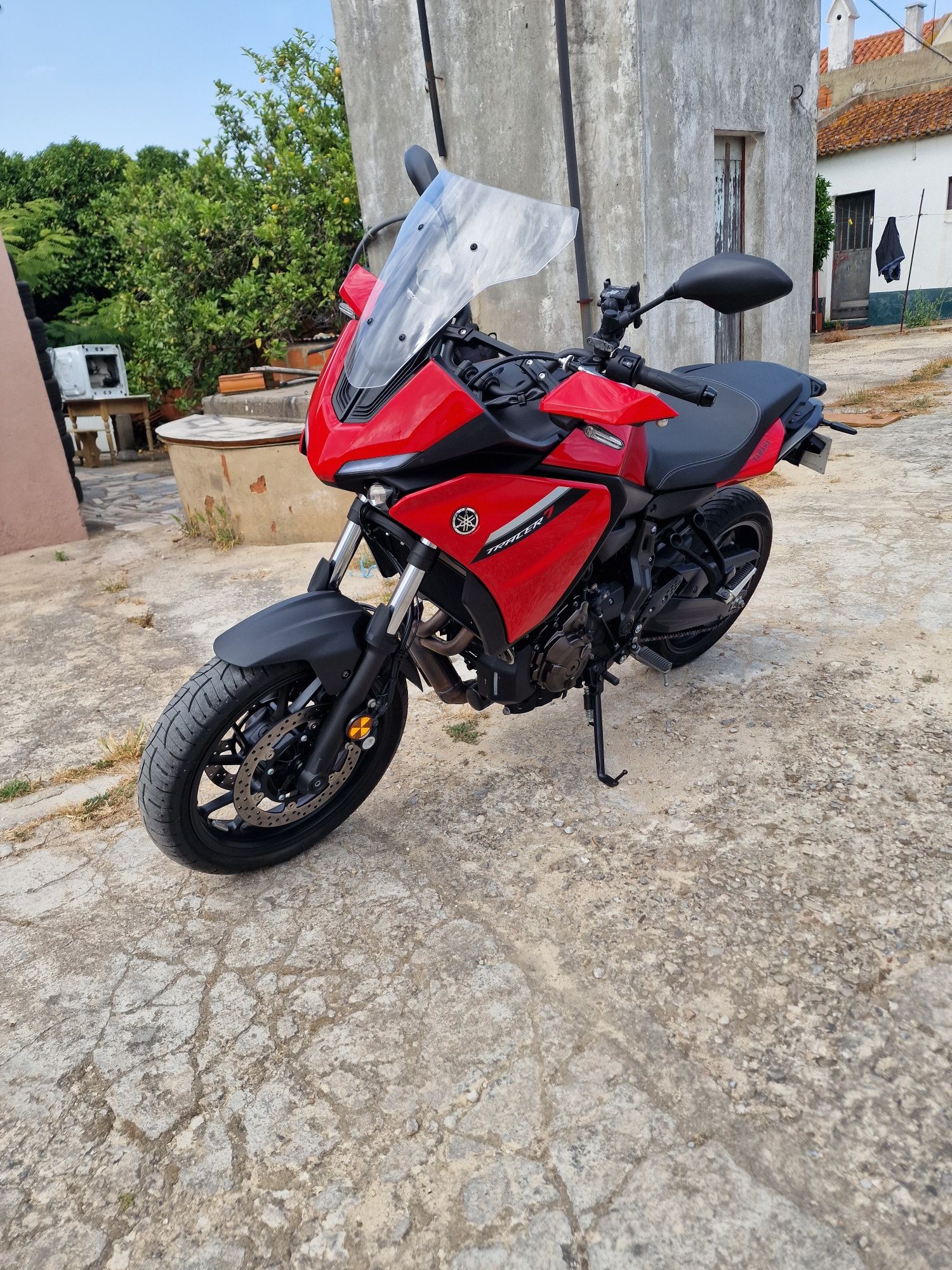 Tracer 700 35kw de livrete