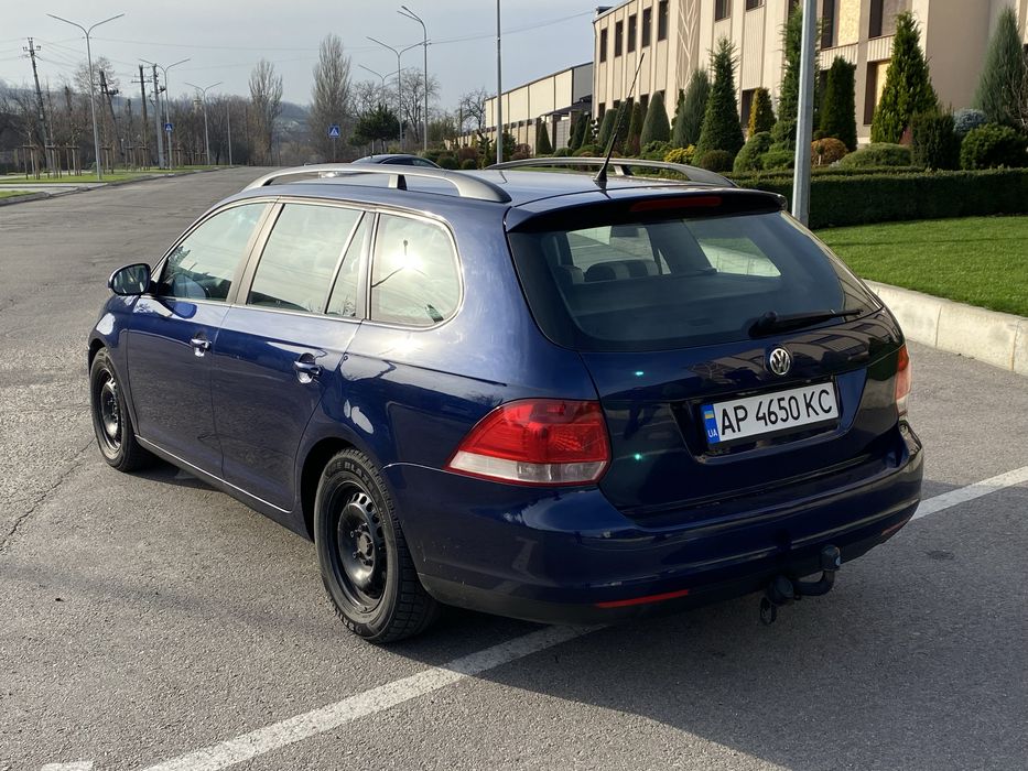 Продам Volkswagen golf универсал