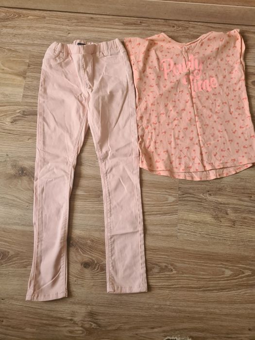 Spodnie plus koszulka rozmiar 131
