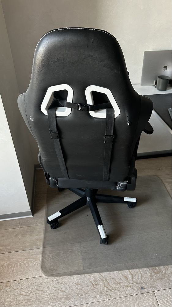 Игровое кресло hator