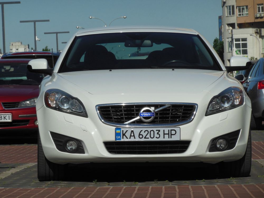 Volvo C70 T5 2.5 - продам в хороші руки