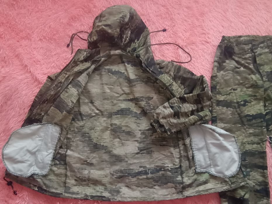 Піксельний костюм для занять рукопашним боєм.