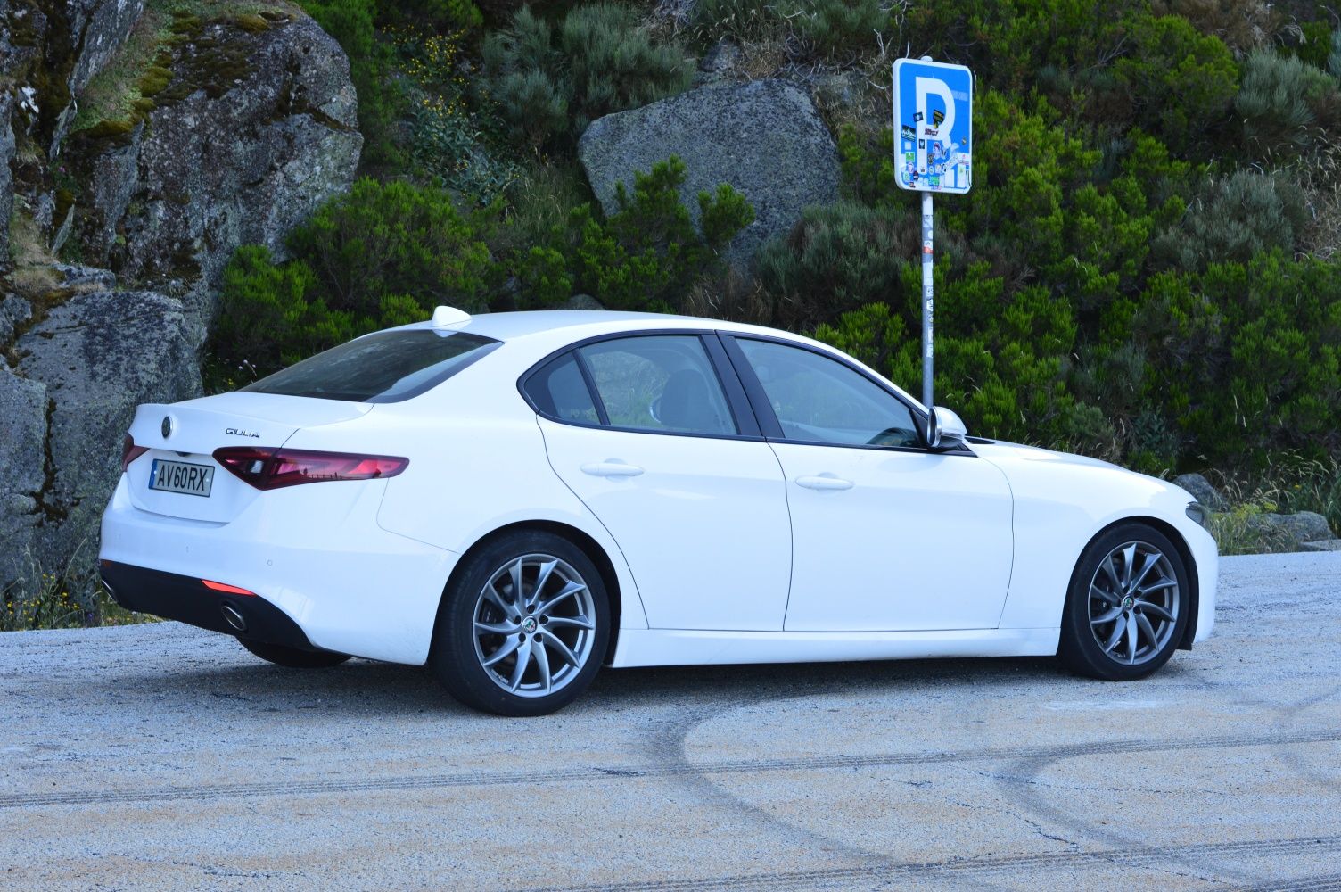 Alfa Romeo Giulia 2.2 180 cv