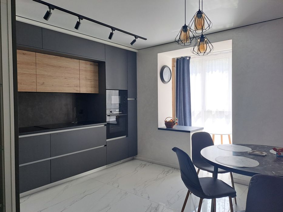 Продаж 3 км квартири по вул. В Великого.єОселя, єВідновлення