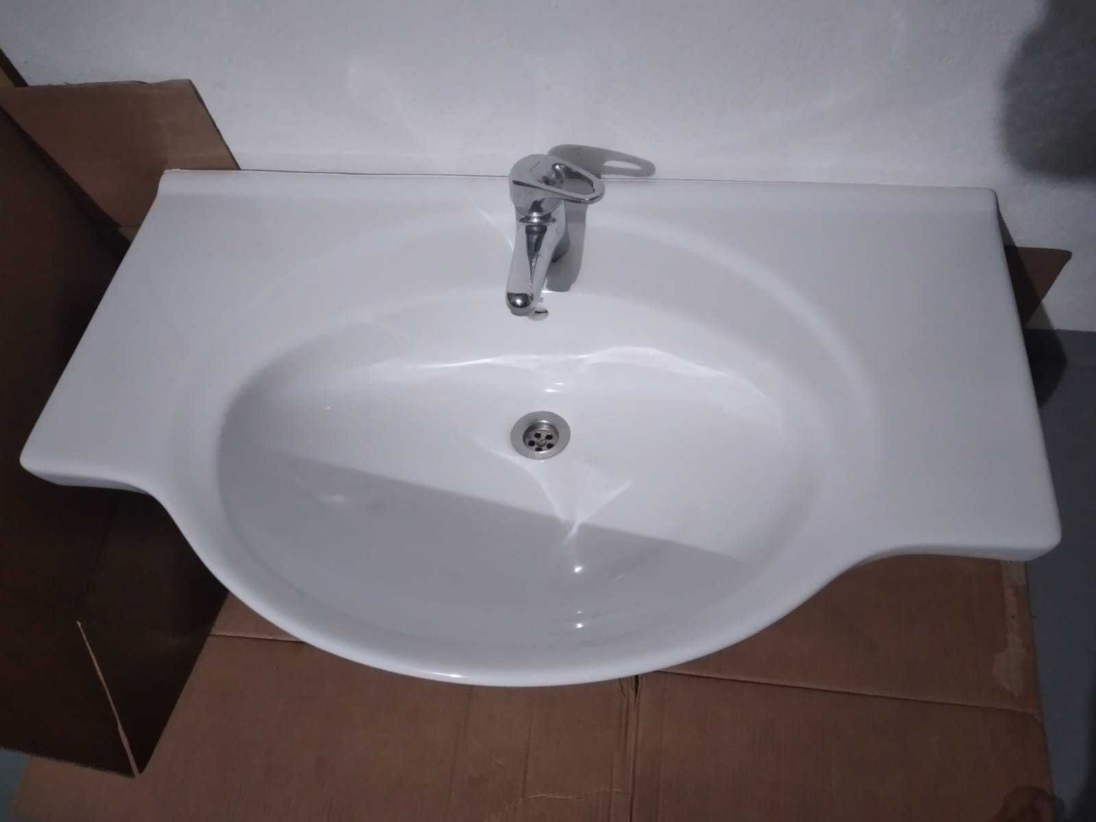 Lavatório de casa de banho
