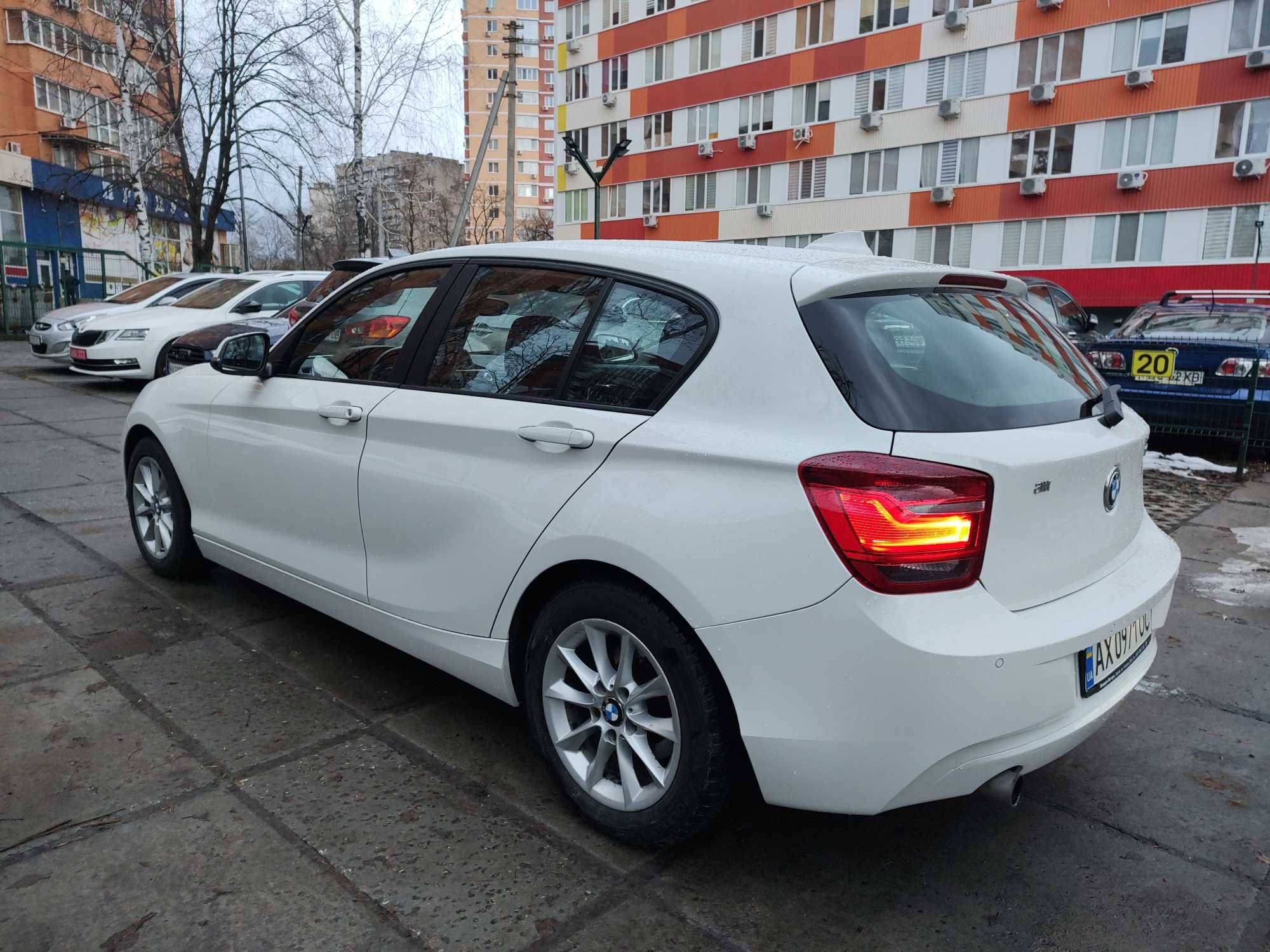 BMW 118i автомат 63 тыс. пробег (официал)