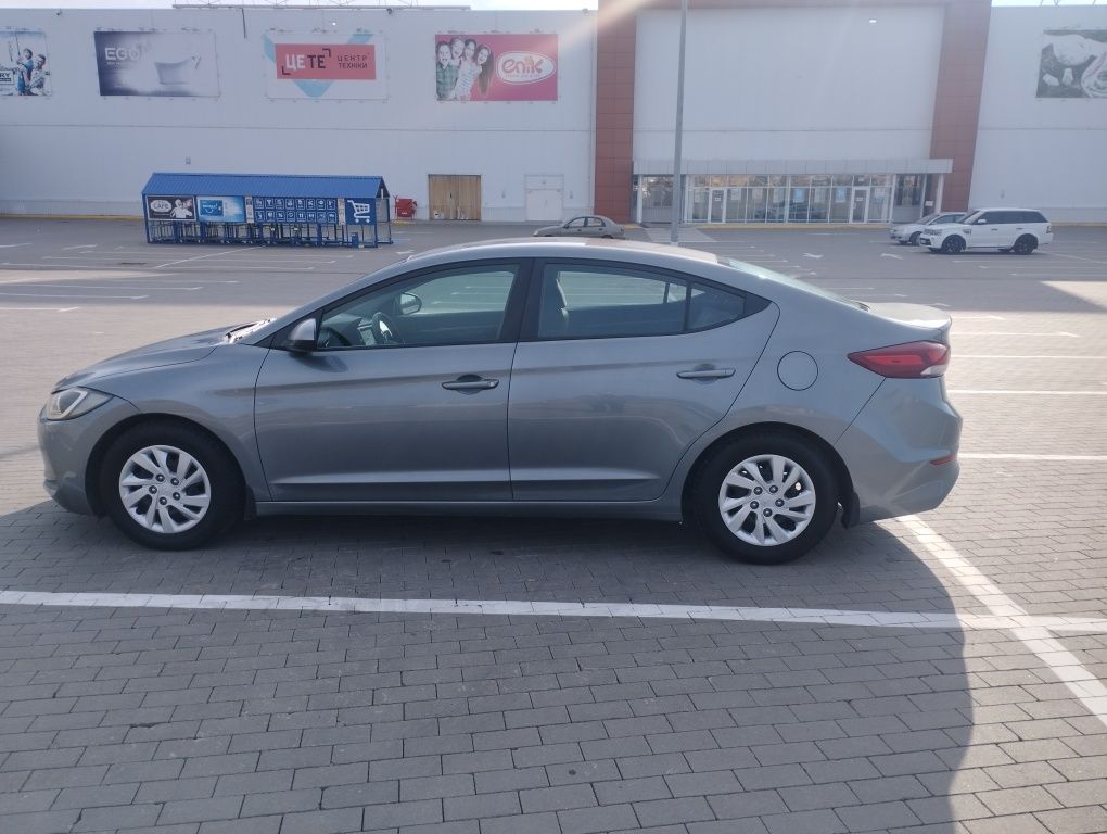 Продам Hyundai ELANTRA 2017 року випуску. 2.0. автомат.Встановлено ГБО