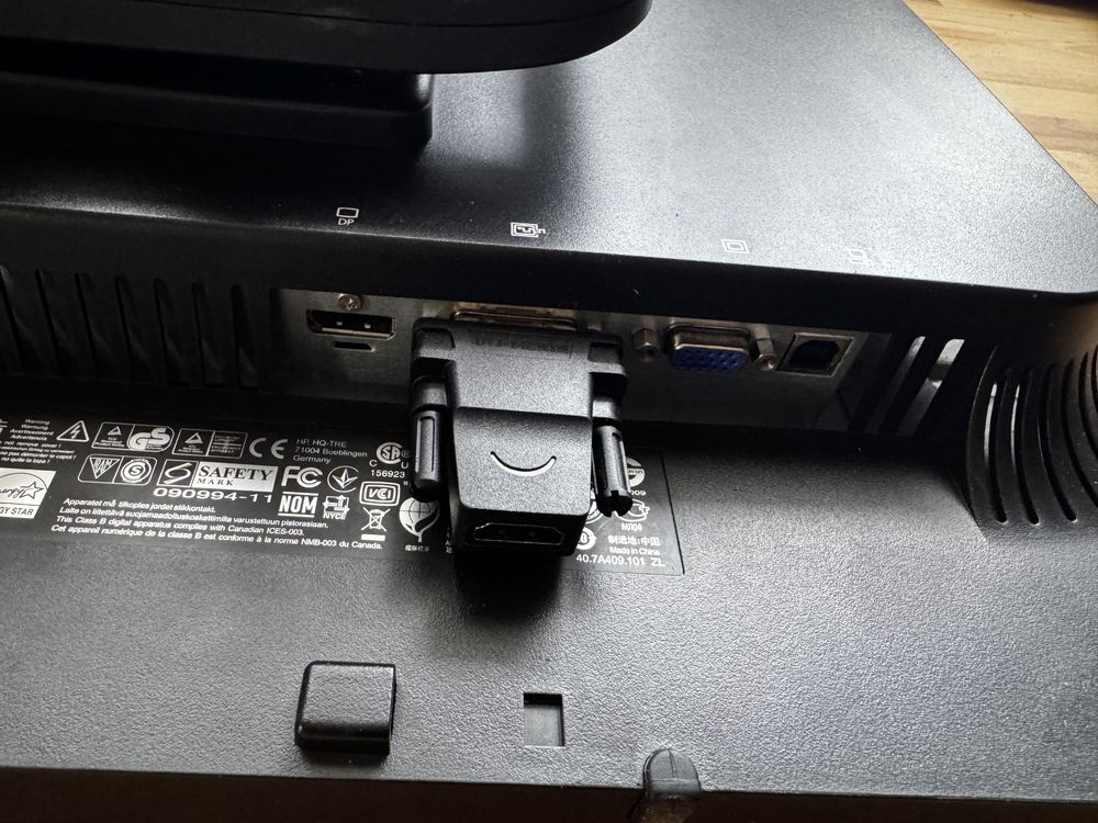 Monitor HP 24 cale La2405x z uchwytem obrotowy do sciany