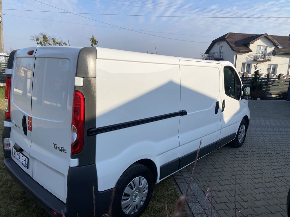 Renault Trafic 2.0 cdti *Jak nowy *serwisowany Long* 2 x drzwi boczne