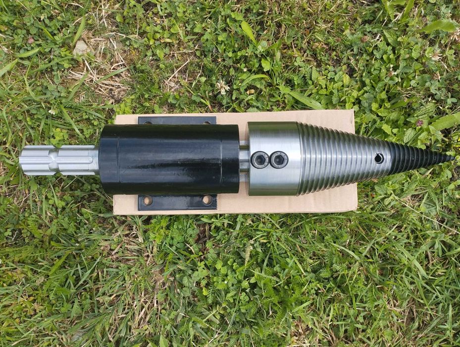 Łuparka świdrowa WOM / świder do drewna do ciągnika / stożek 90mm