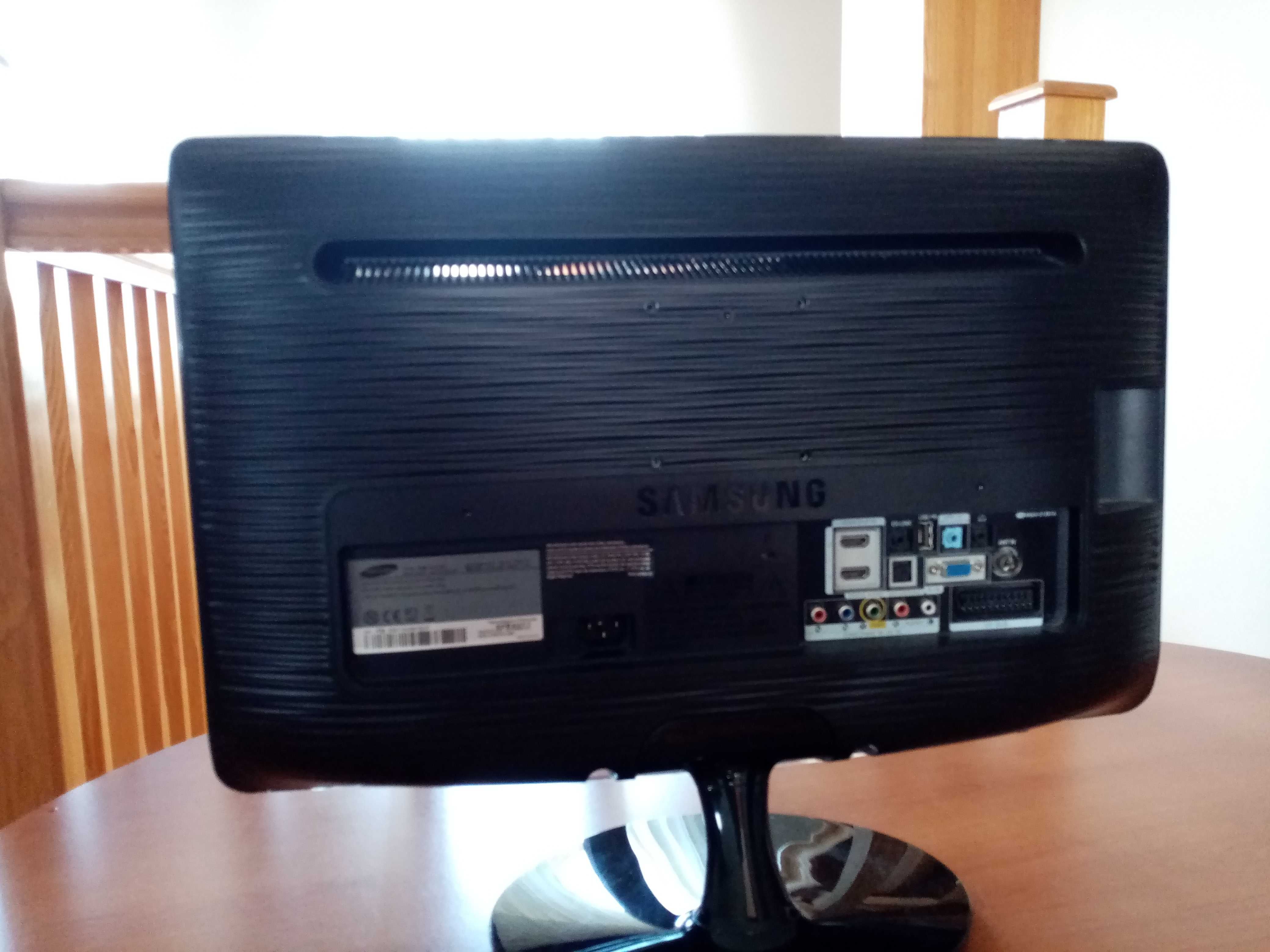 Monitor z funkcją tv uszkodzony