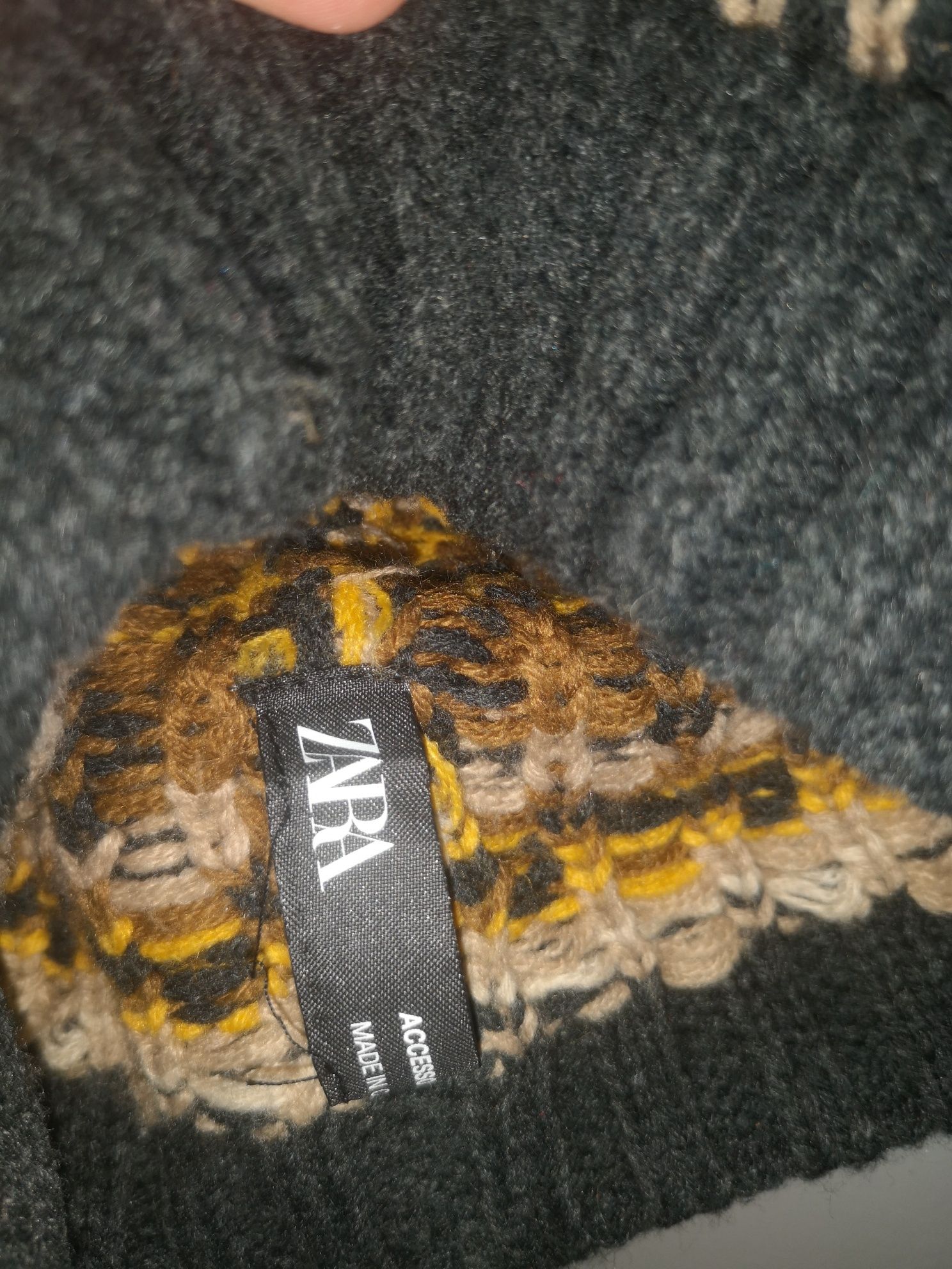 Zimowa czapka Zara