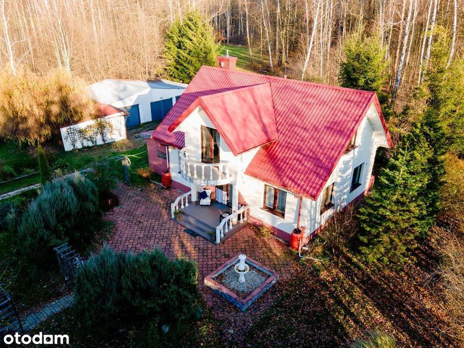 Pięknie położony dom na uboczu małego miasteczka-cisza i spokój natury