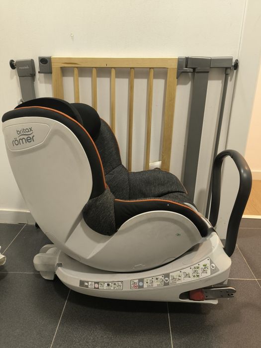 Cadeira Britax Romer rotativa
